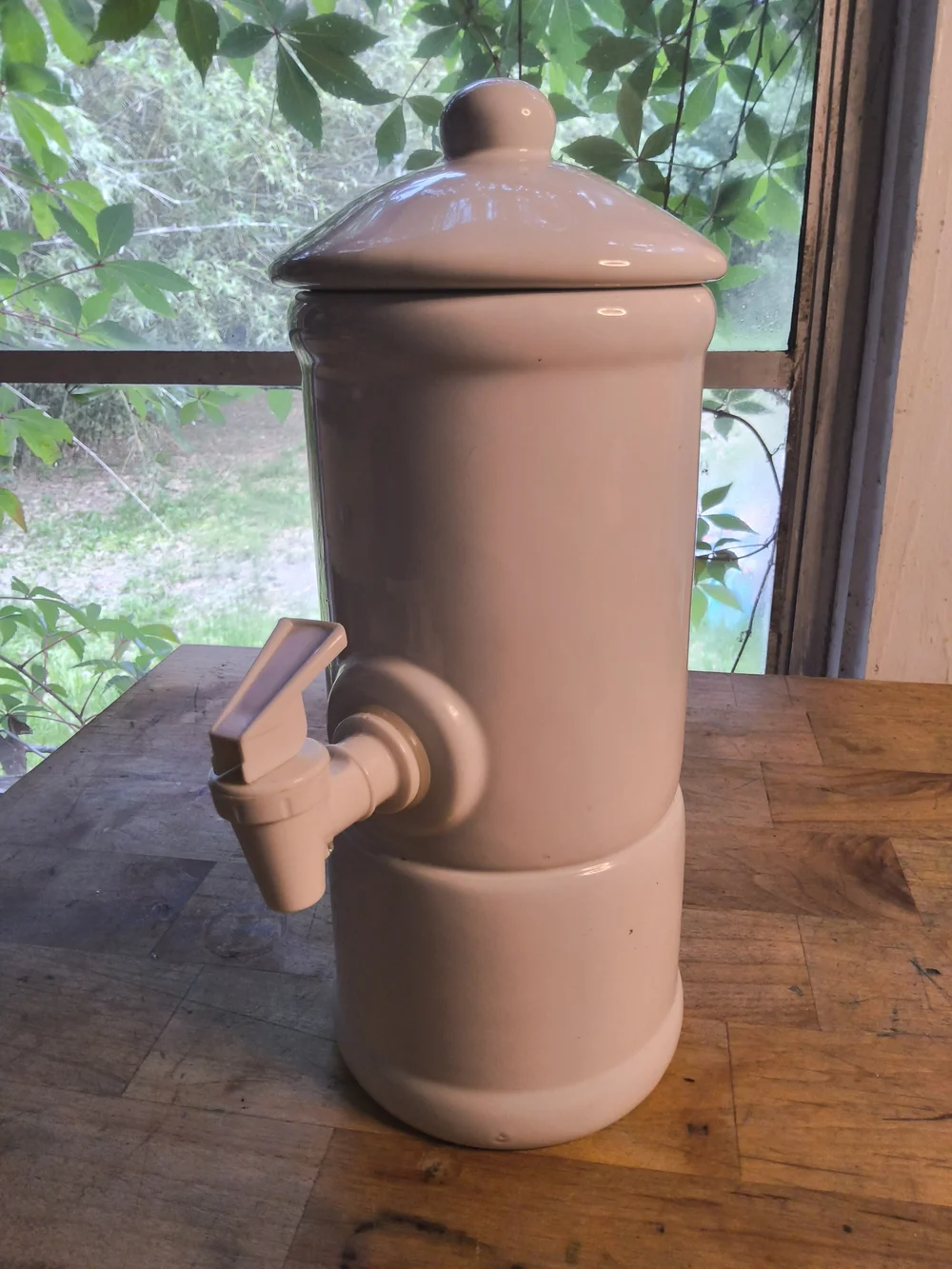 White Ceramic Water Dispenser with Spigot